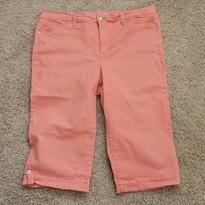 Peach Capri